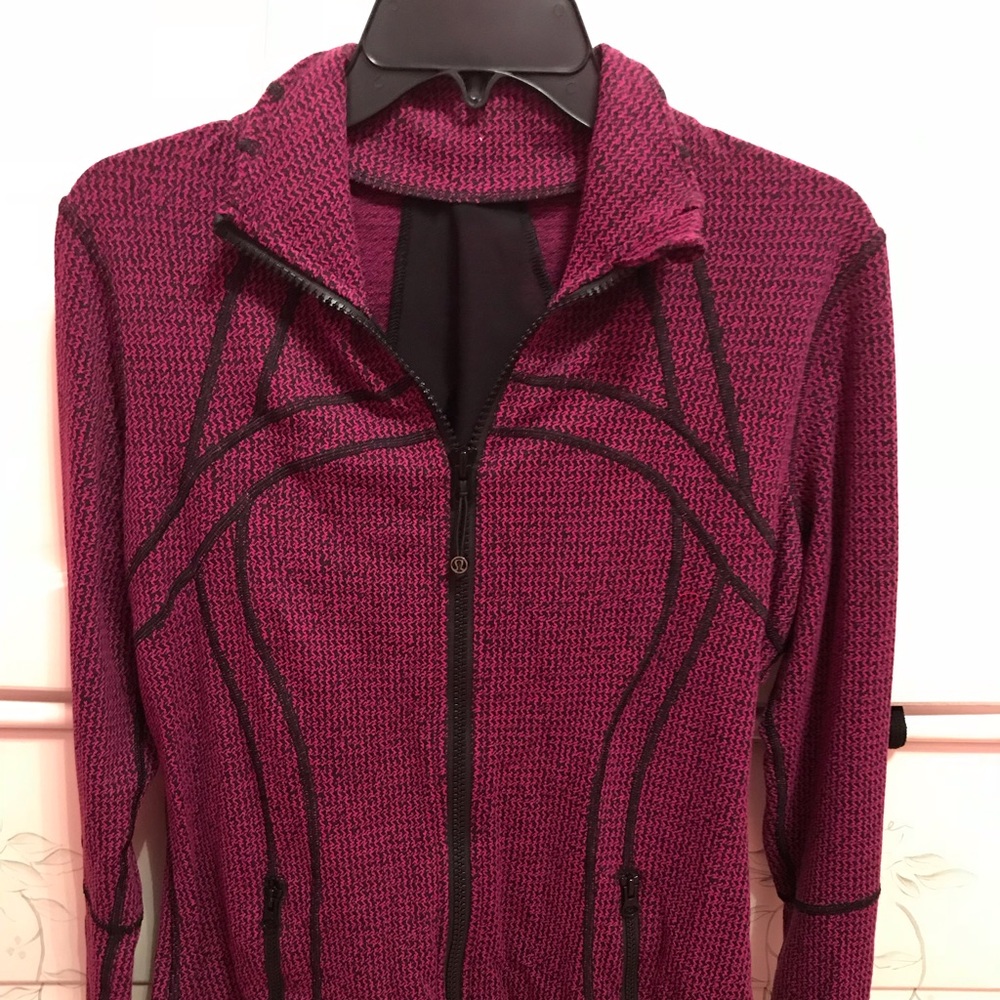 lululemon jacket.barely worn good condition